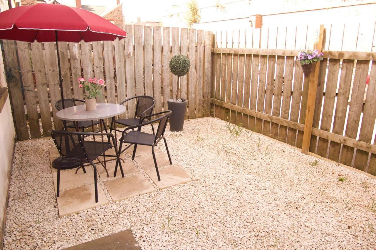 York City Centre, Recently Renovated 2 Bedroom Flat Extérieur photo