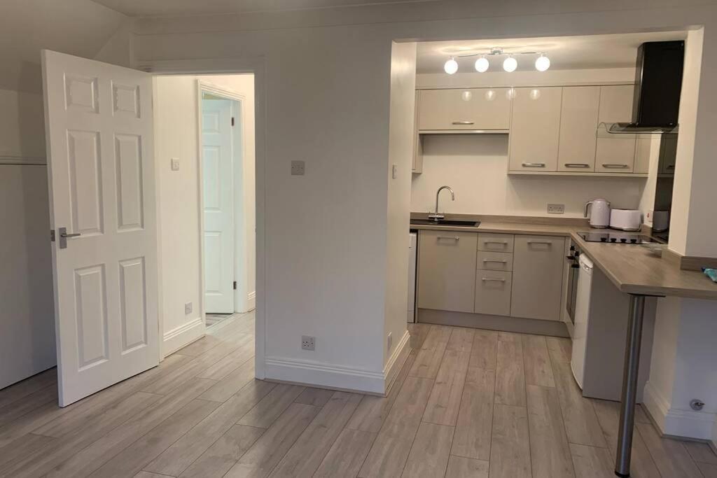 York City Centre, Recently Renovated 2 Bedroom Flat Extérieur photo